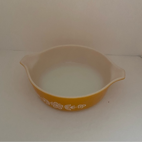 Pyrex Other - Vintage Pyrex #471 Butterfly Gold Casserole 1 pint dish - no Lid (Few scratches)